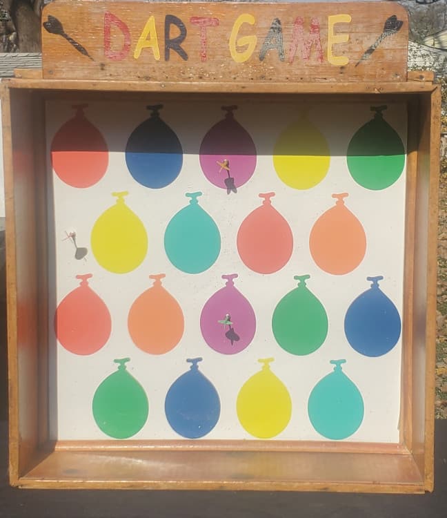 Magnet Dart toss - Standard game rental photo — BSA Events